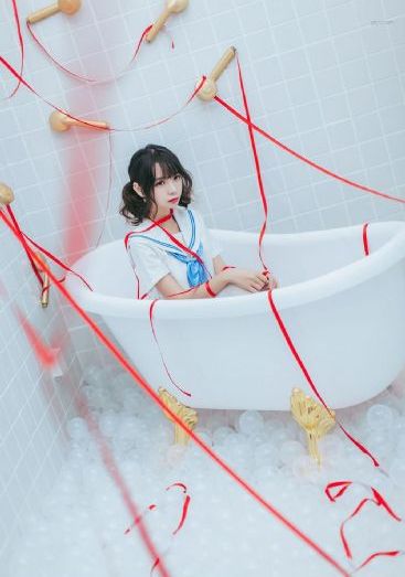 他缓慢而有力的往里挺送免费视频
